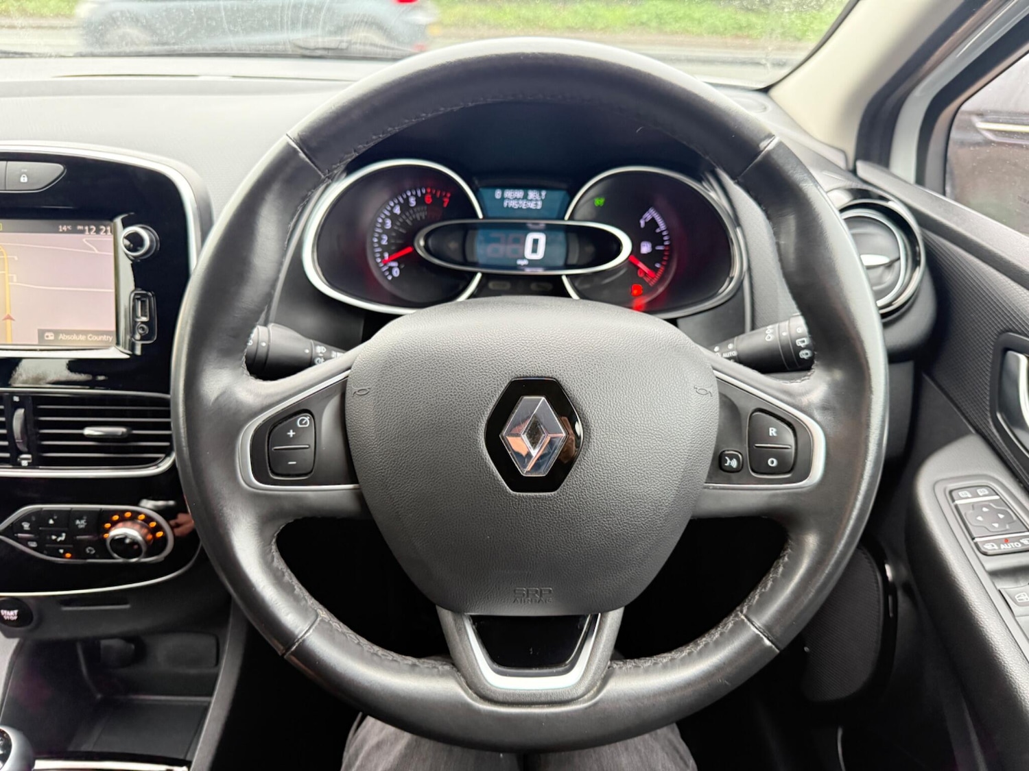 Used Renault Clio 2016 for sale - 76592549: Photo 14