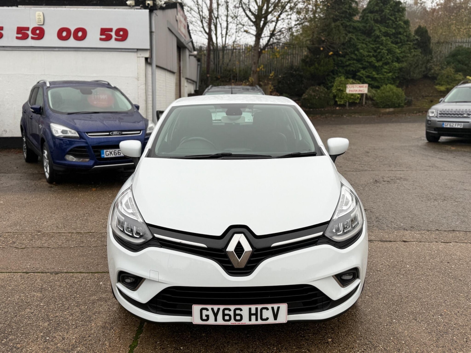 Used Renault Clio 2016 for sale - 76592549: Photo 2