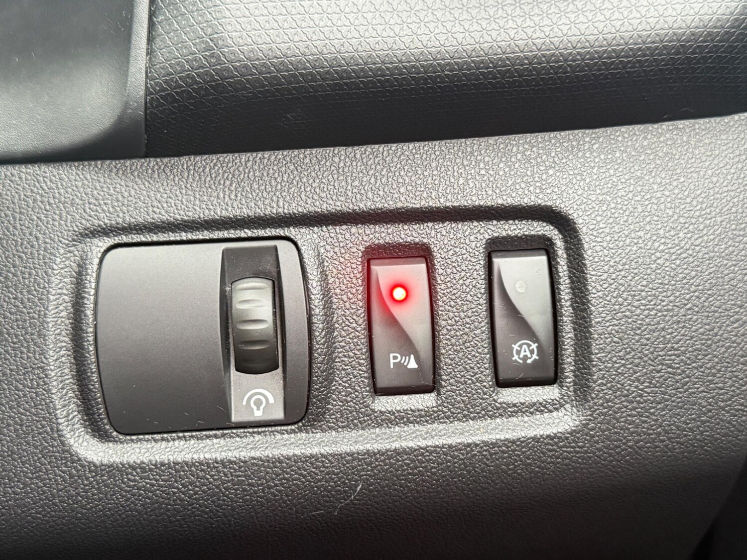 Used Renault Clio 2016 for sale - 76592549: Photo 27