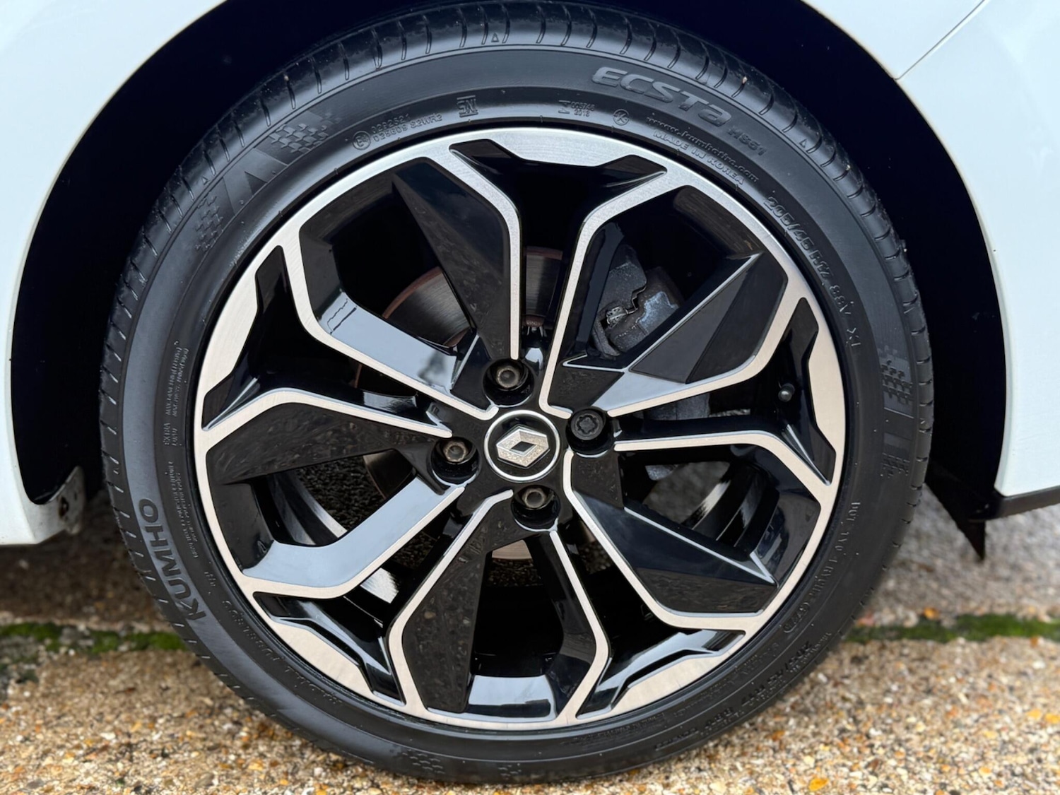 Used Renault Clio 2016 for sale - 76592549: Photo 31