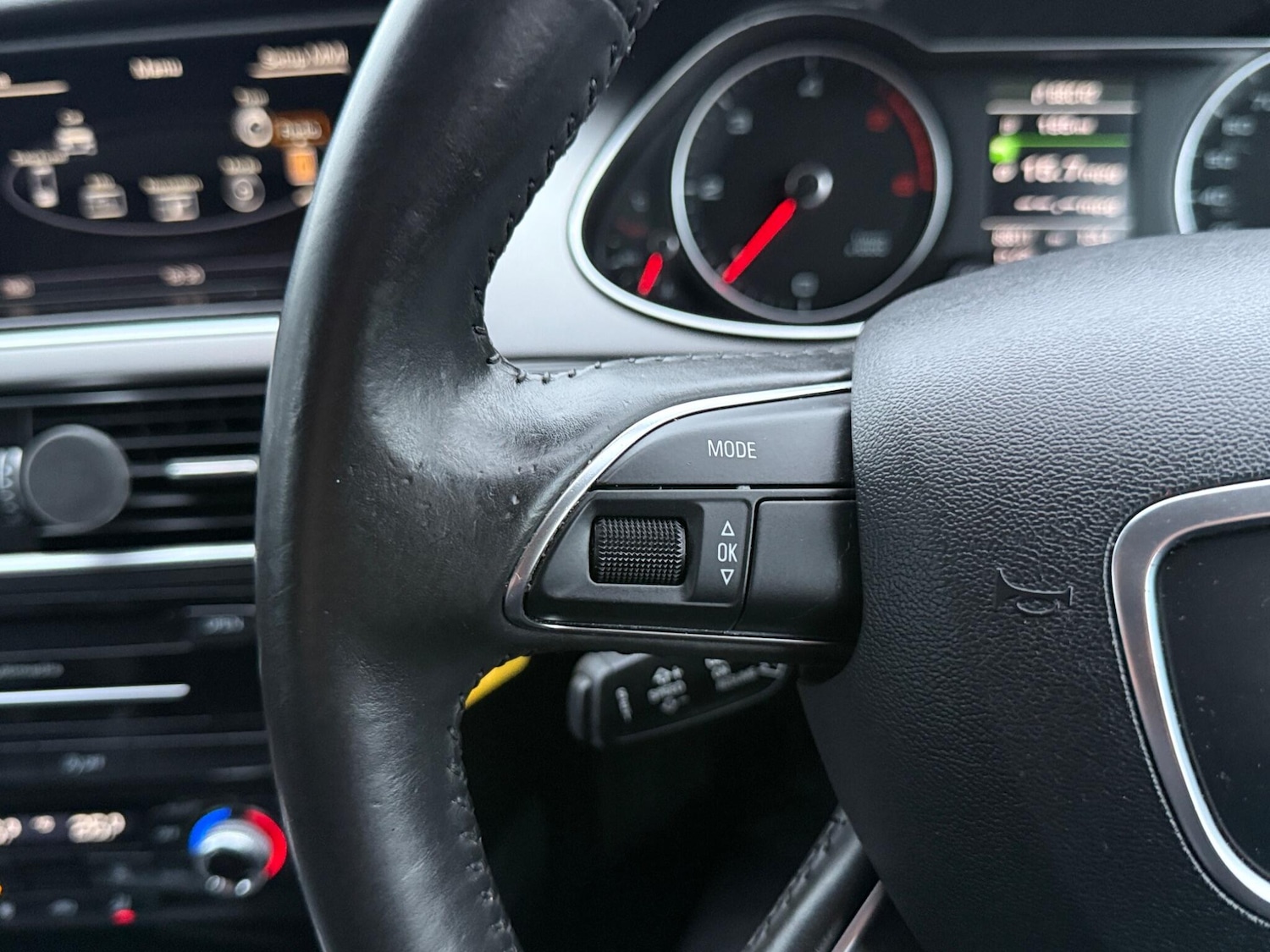 Used Audi A4 2013 for sale - 77455862: Photo 27