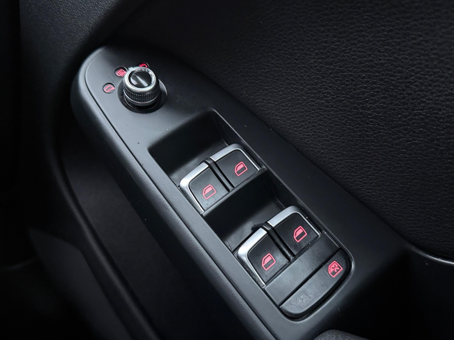 Used Audi A4 2013 for sale - 77455862: Photo 32