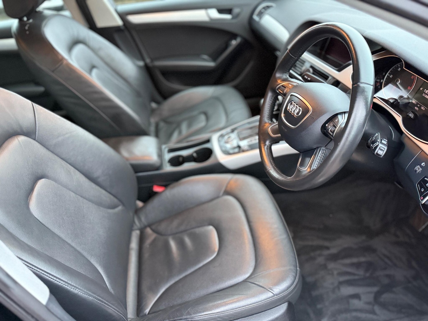 Used Audi A4 2013 for sale - 77455862: Photo 9