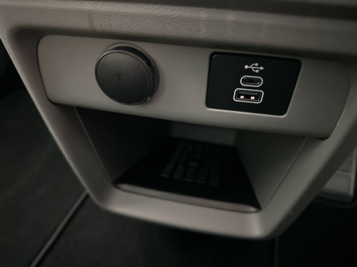 Used Ford Tourneo Custom 2025 for sale - 76168872: Photo 28