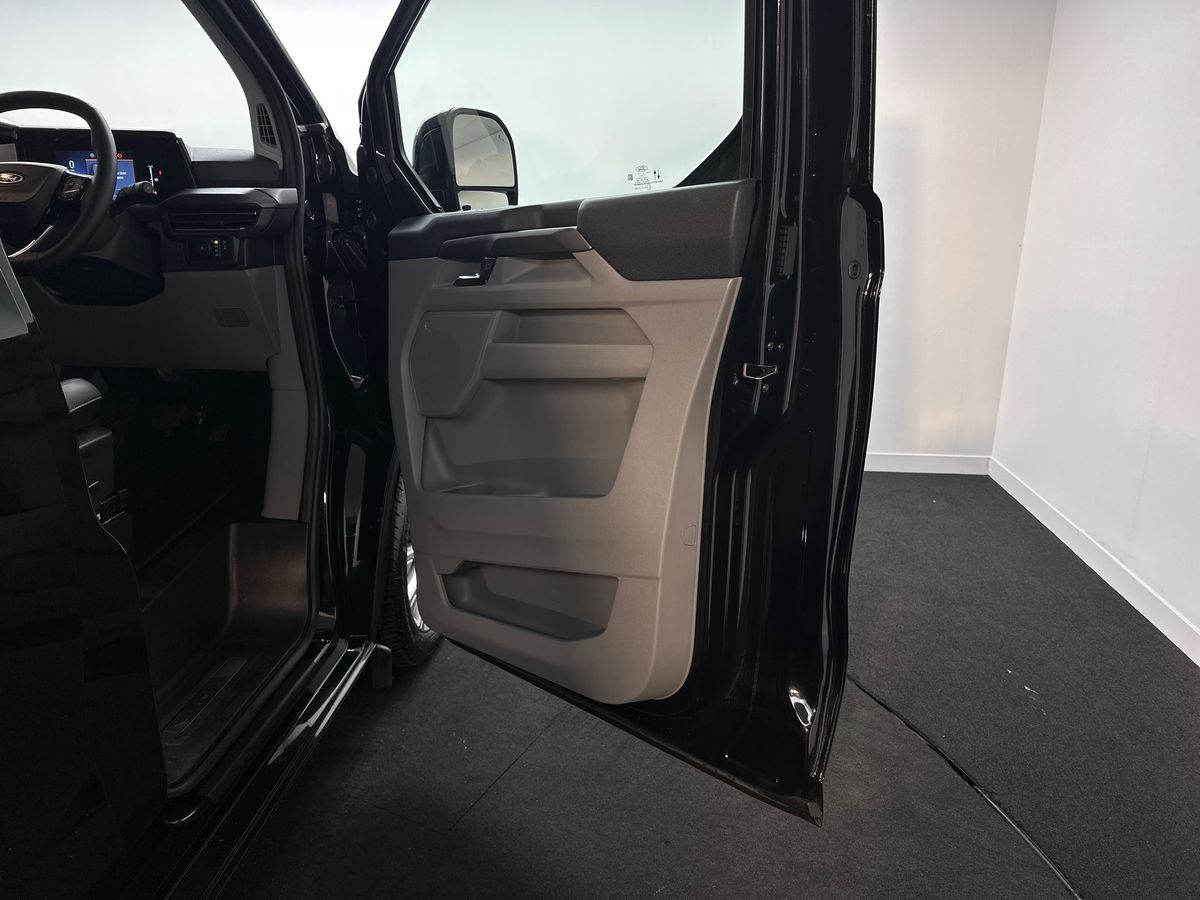 Used Ford Tourneo Custom 2025 for sale - 76168872: Photo 35