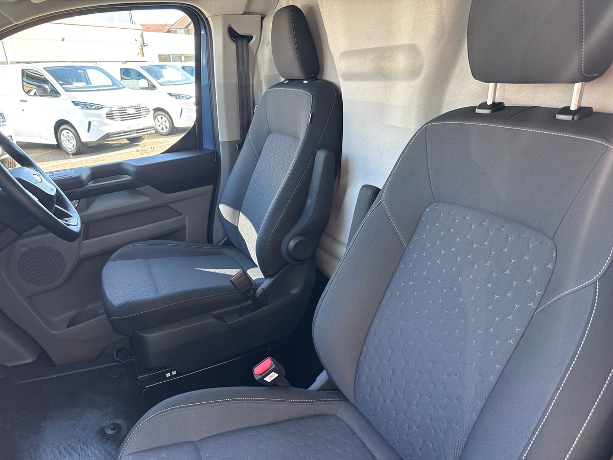 Used Ford Transit Custom 2024 for sale - 77047535: Photo 16