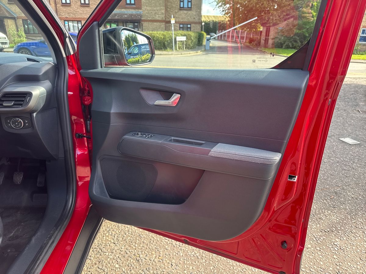 Used Ford Transit Courier 2024 for sale - 76960216: Photo 35