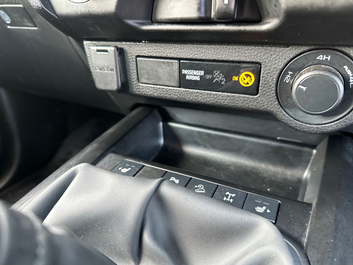 Used Isuzu D-Max 2023 for sale - 77205644: Photo 28