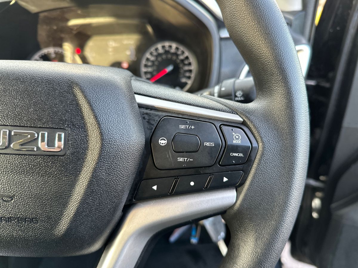 Used Isuzu D-Max 2023 for sale - 77205644: Photo 30