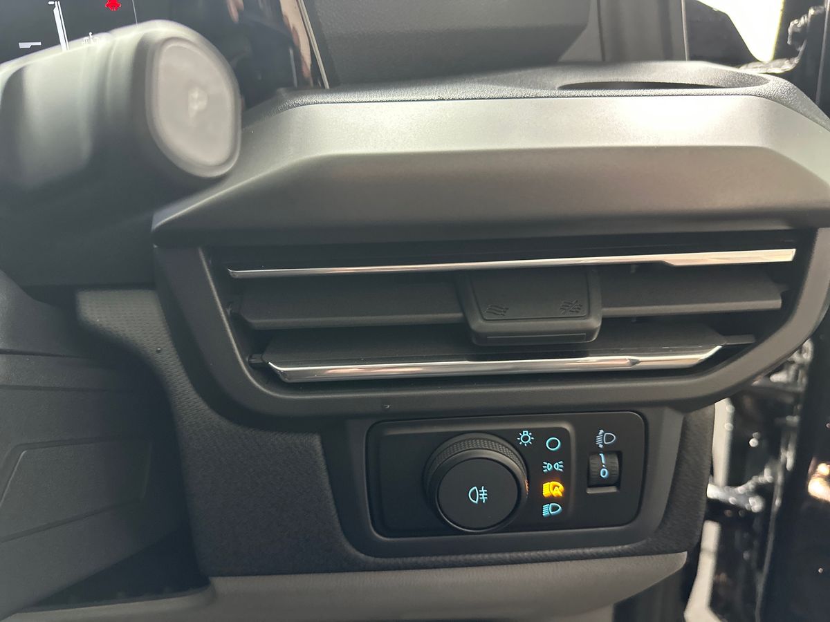 Used Ford Tourneo Custom 2025 for sale - 77198152: Photo 24