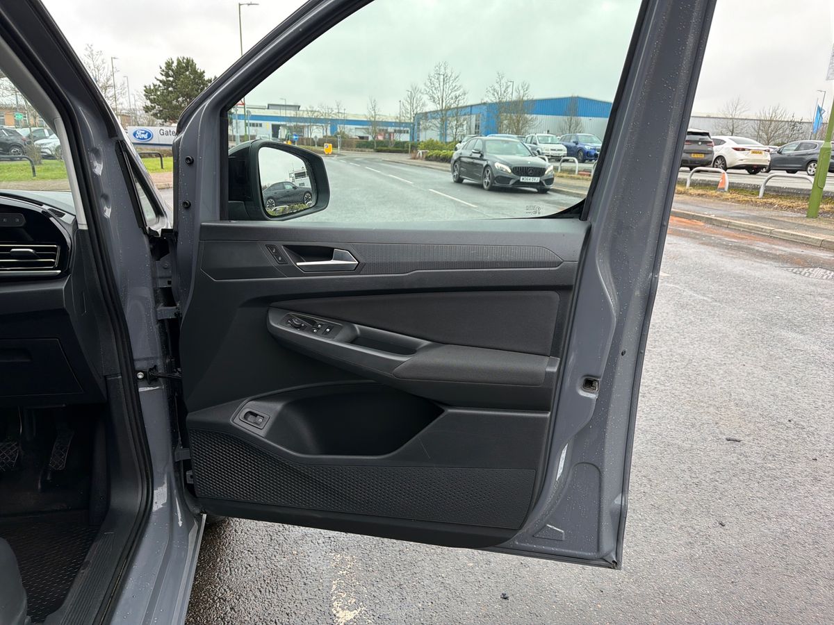 Used Ford Transit Connect 2025 for sale - 77380856: Photo 35