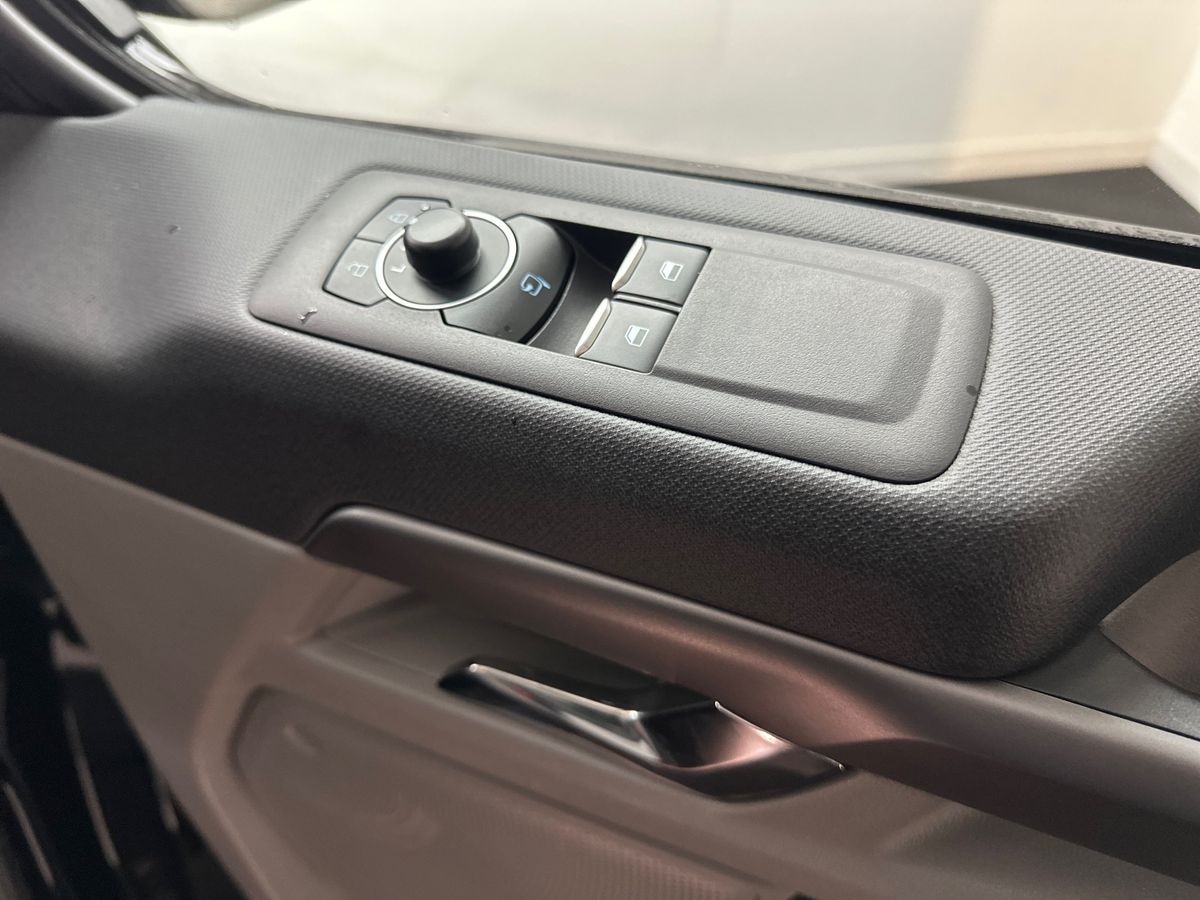 Used Ford Tourneo Custom 2025 for sale - 77397381: Photo 27