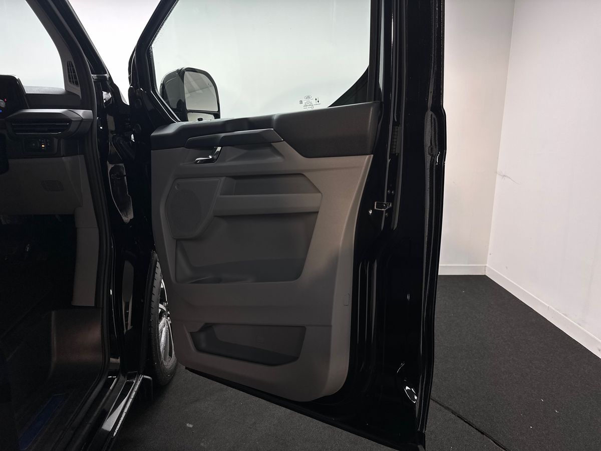 Used Ford Tourneo Custom 2025 for sale - 77397381: Photo 35