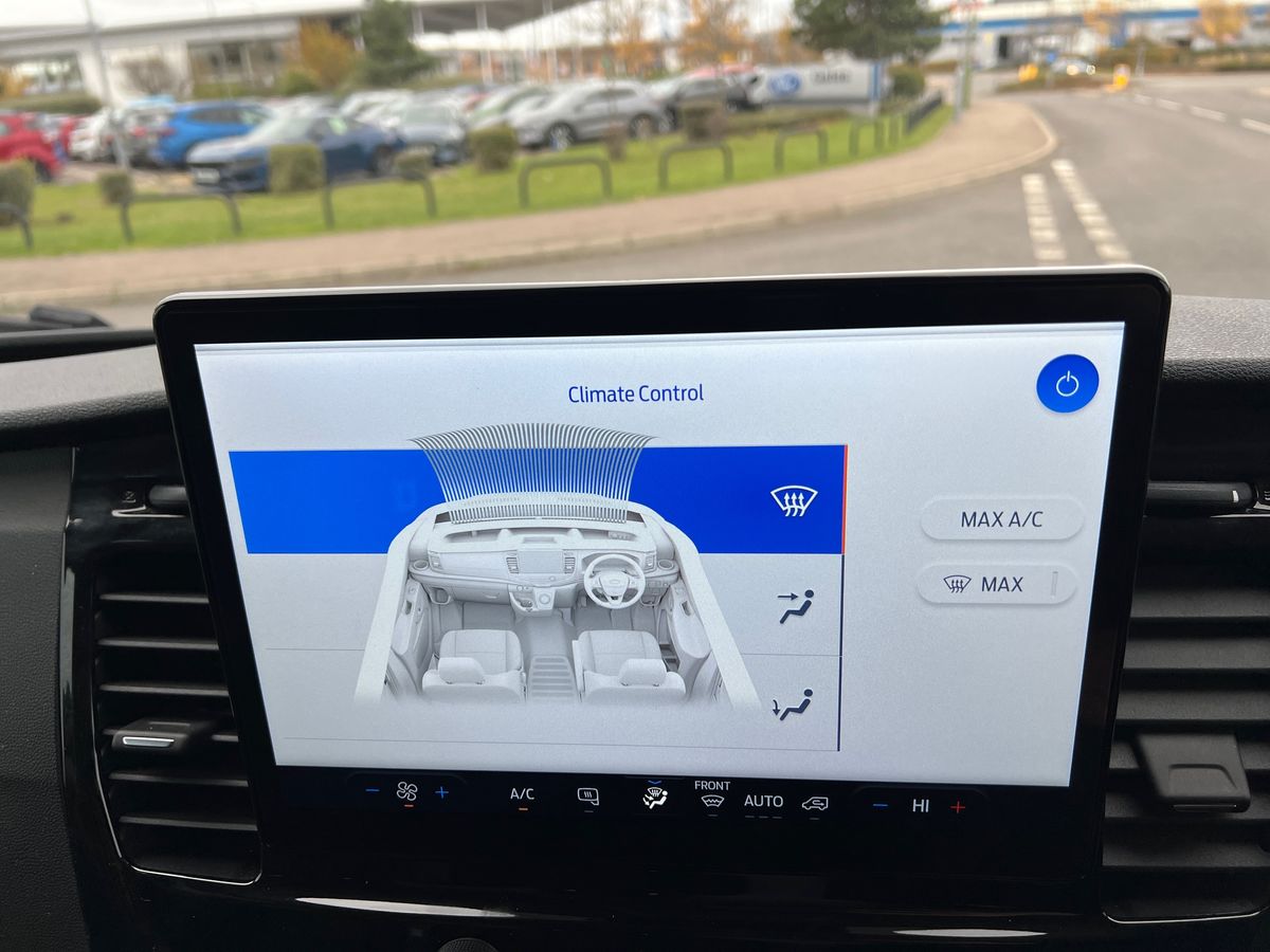 Used Ford Transit 2024 for sale - 76393730: Photo 24