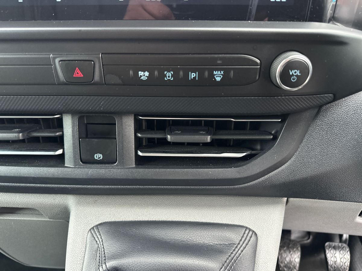 Used Ford Transit Custom 2024 for sale - 76458781: Photo 23