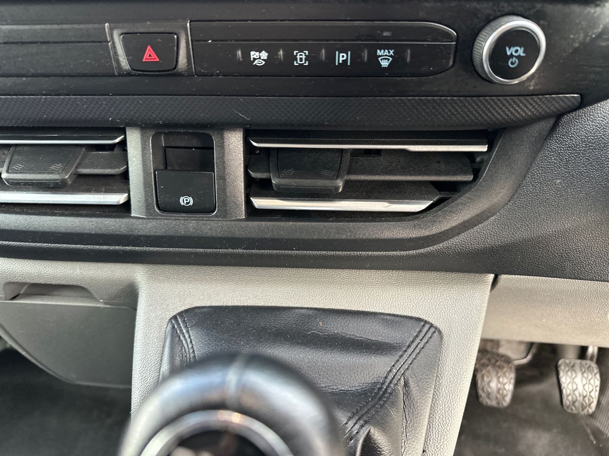 Used Ford Transit Custom 2024 for sale - 76494082: Photo 23