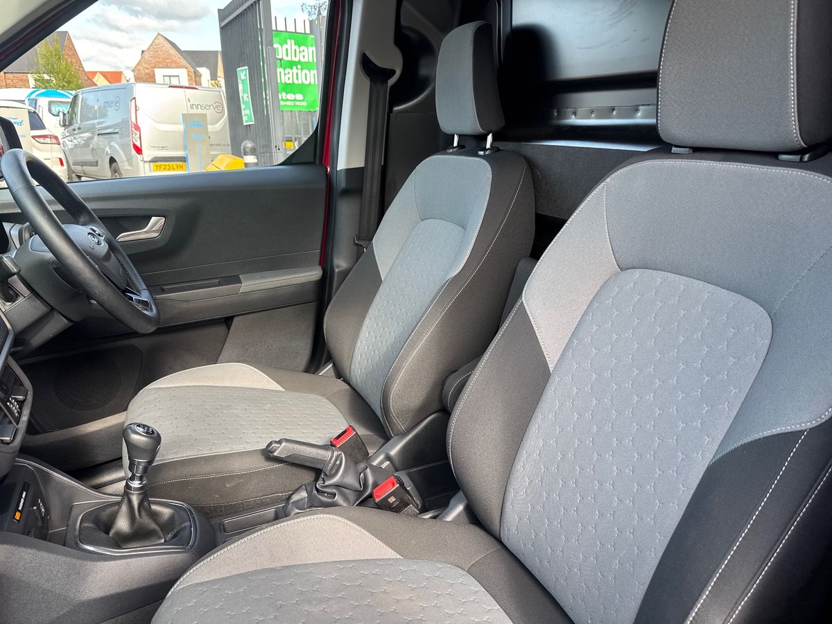 Used Ford Transit Courier 2024 for sale - 78088536: Photo 16