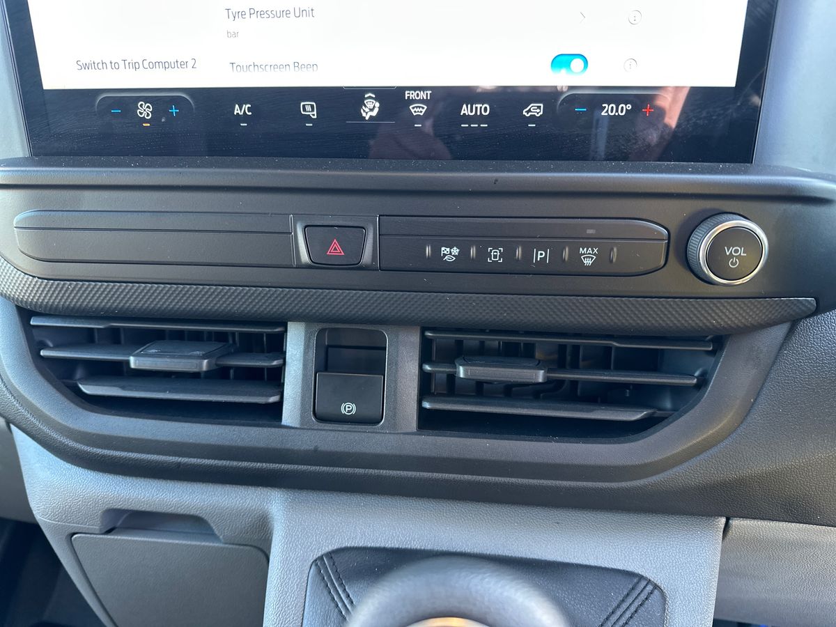 Used Ford Transit Custom 2024 for sale - 76375533: Photo 24