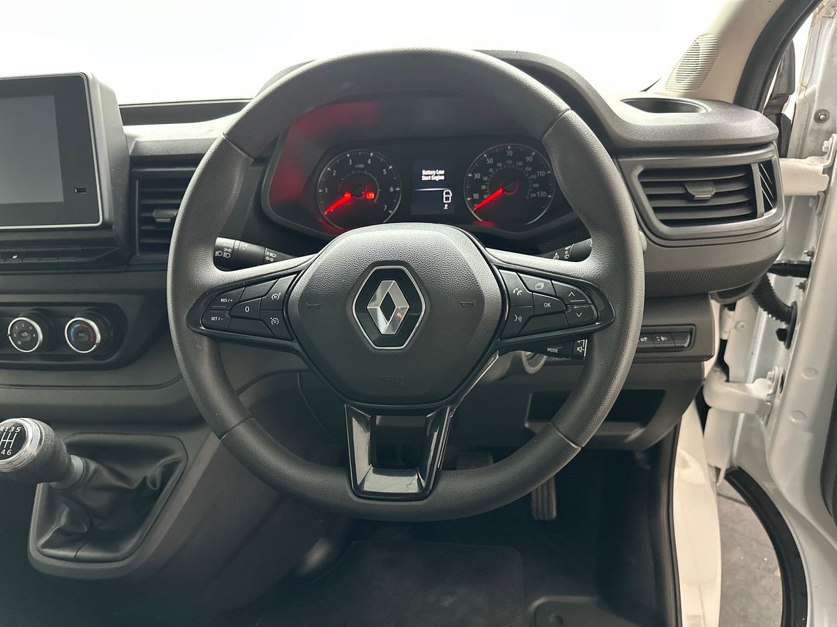 Used Renault Trafic 2023 for sale - 76921784: Photo 18