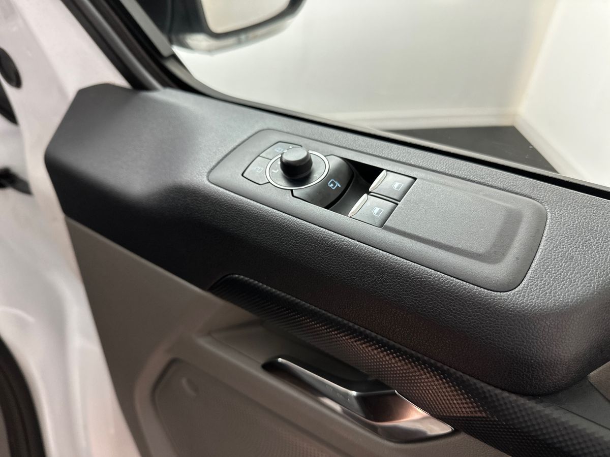 Used Ford Transit Custom 2024 for sale - 76999432: Photo 27