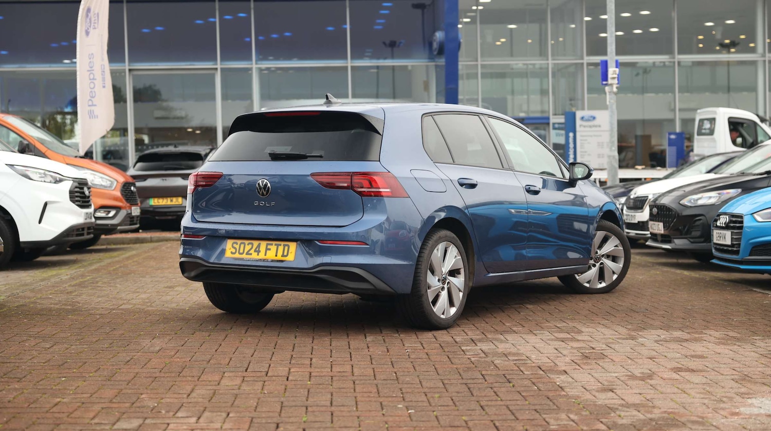 Used Volkswagen Golf 2024 for sale - 76818494: Photo 3