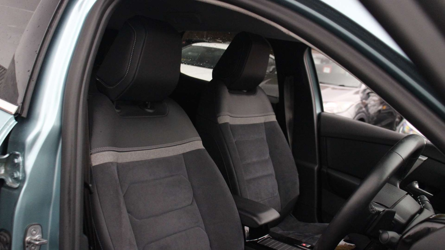 Used Citroen C4 2024 for sale - 76818538: Photo 18