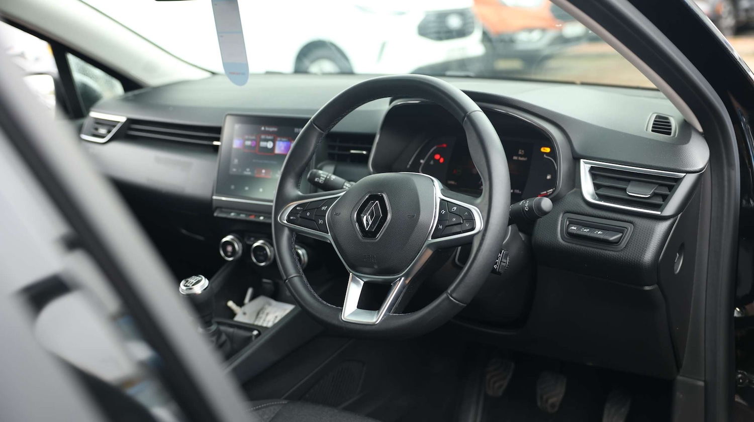 Used Renault Clio 2023 for sale - 76818529: Photo 20