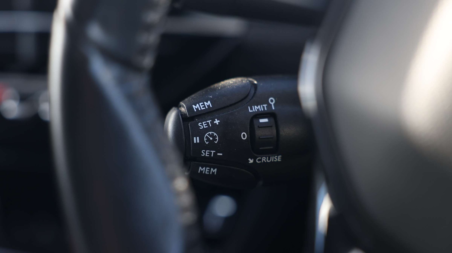 Used Peugeot 2008 2020 for sale - 76818532: Photo 36