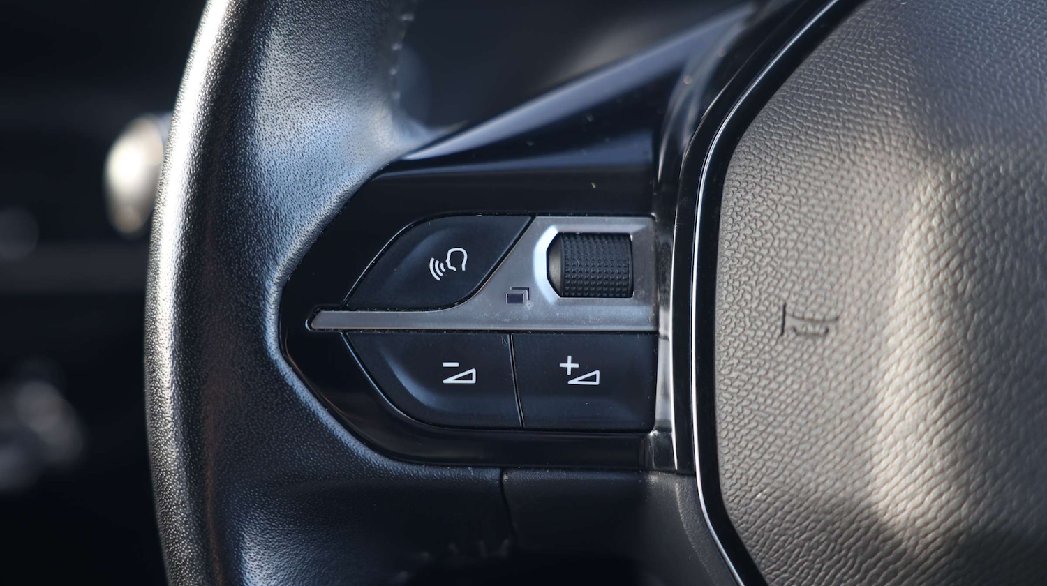 Used Peugeot 2008 2020 for sale - 76818532: Photo 38