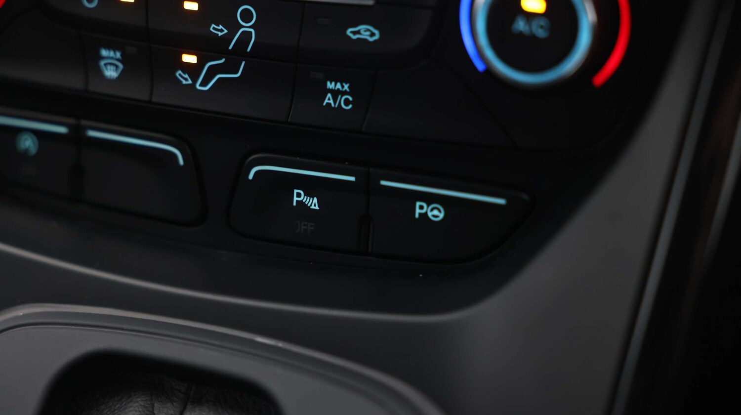 Used Ford Kuga 2017 for sale - 76818615: Photo 32