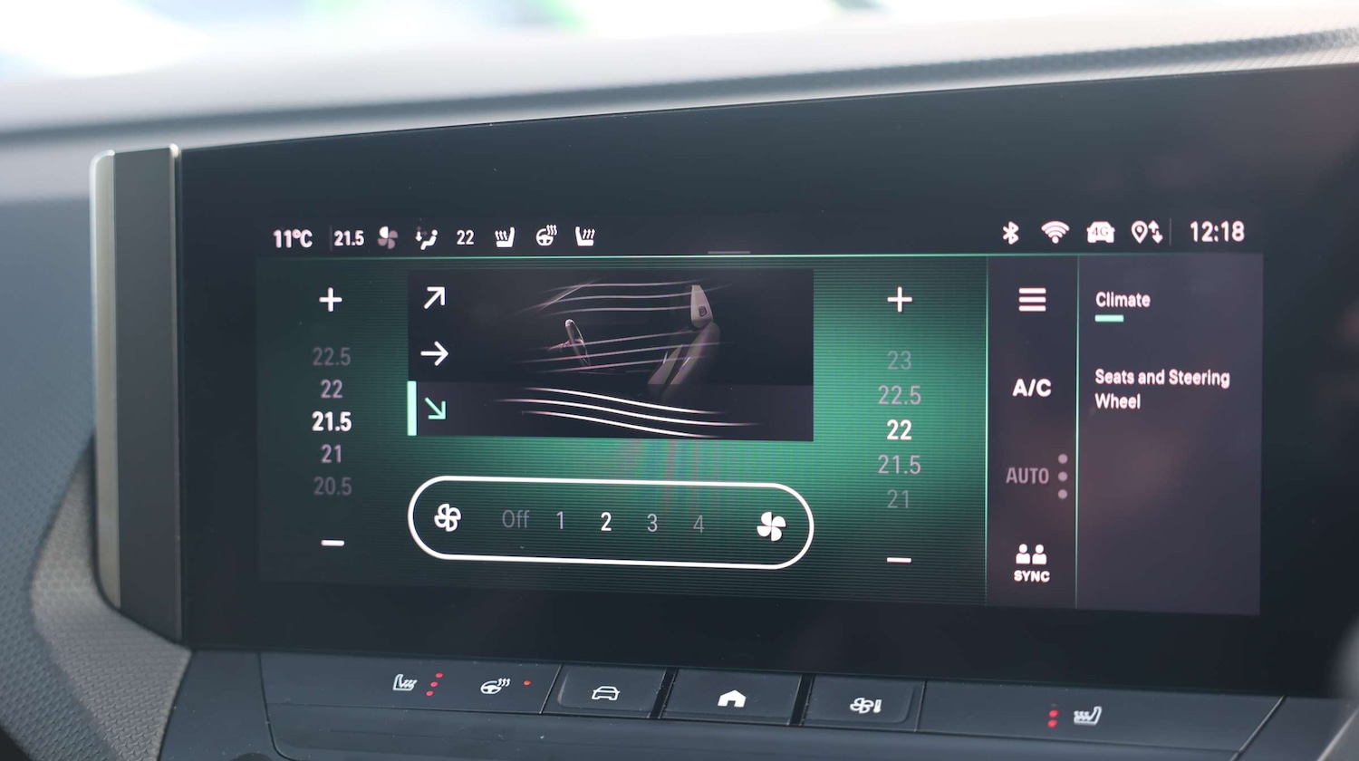 Used Vauxhall Astra 2024 for sale - 77552404: Photo 29