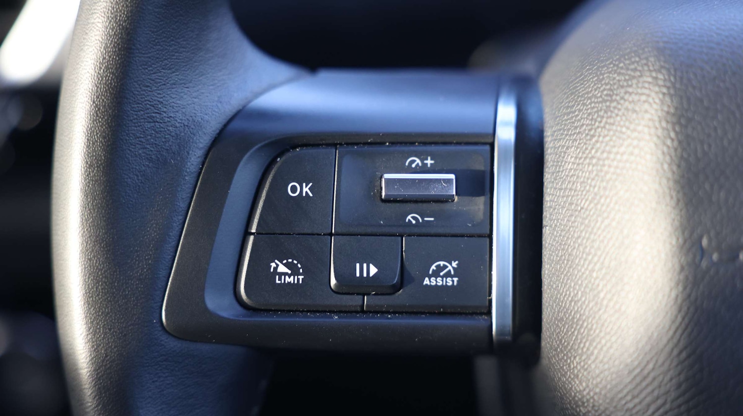 Used Citroen C4 2024 for sale - 76818556: Photo 32