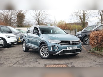 Used Volkswagen T-Roc 2023 for sale - 78108609: Photo