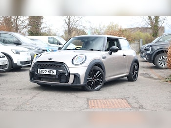 Used MINI Hatch 2022 for sale - 78233020: Photo