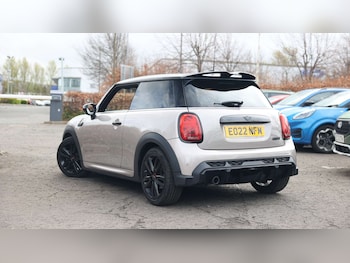 Used MINI Hatch 2022 for sale - 78233020: Photo