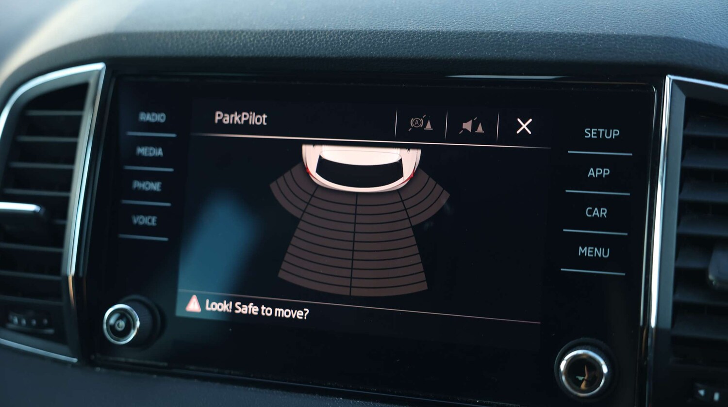 Used Skoda Karoq 2020 for sale - 76818533: Photo 29