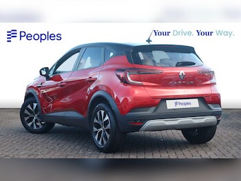 Used Renault Captur 2022 for sale - 76818541: Photo