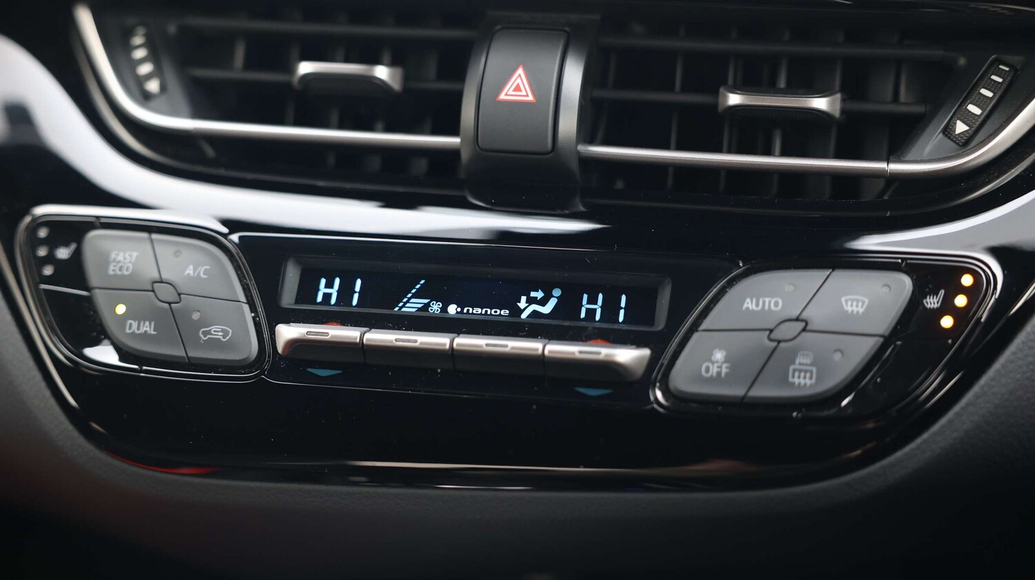 Used Toyota C-HR 2023 for sale - 77673885: Photo 32