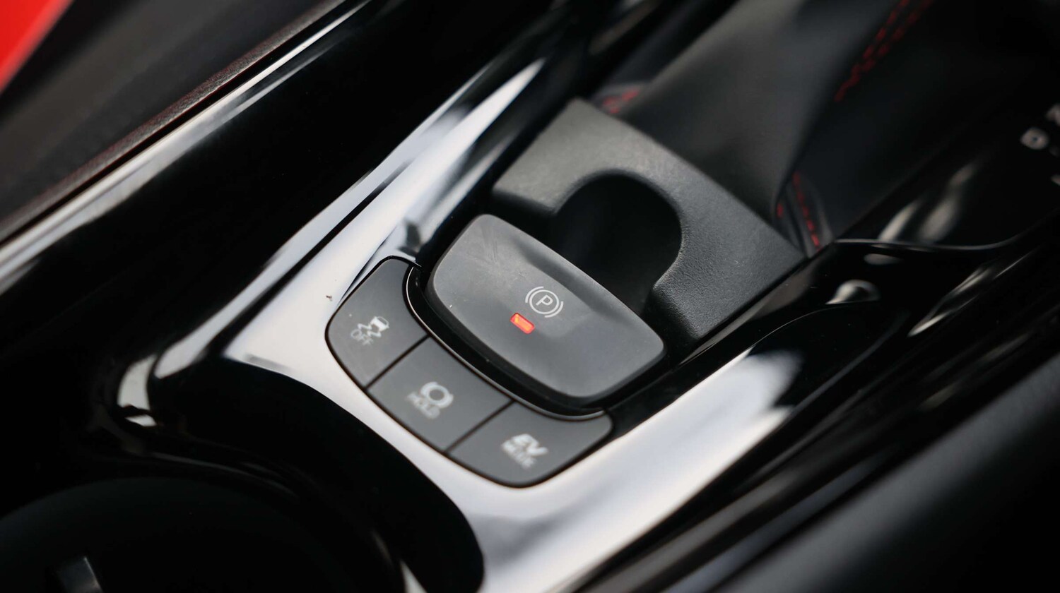 Used Toyota C-HR 2023 for sale - 77673885: Photo 34