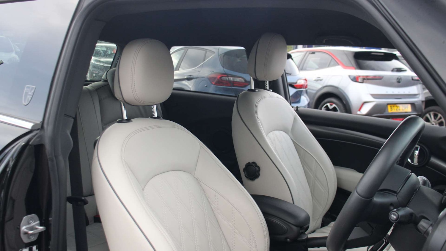 Used MINI Cooper 2023 for sale - 76818490: Photo 16