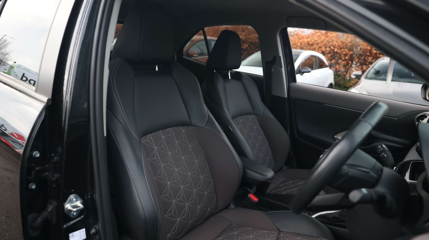 Used Toyota Yaris Cross 2024 for sale - 76818586: Photo 10