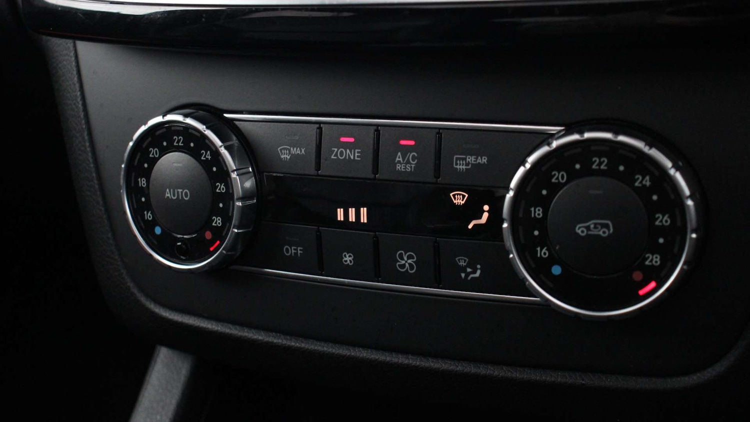 Used Mercedes-Benz GLE 2018 for sale - 77570016: Photo 30