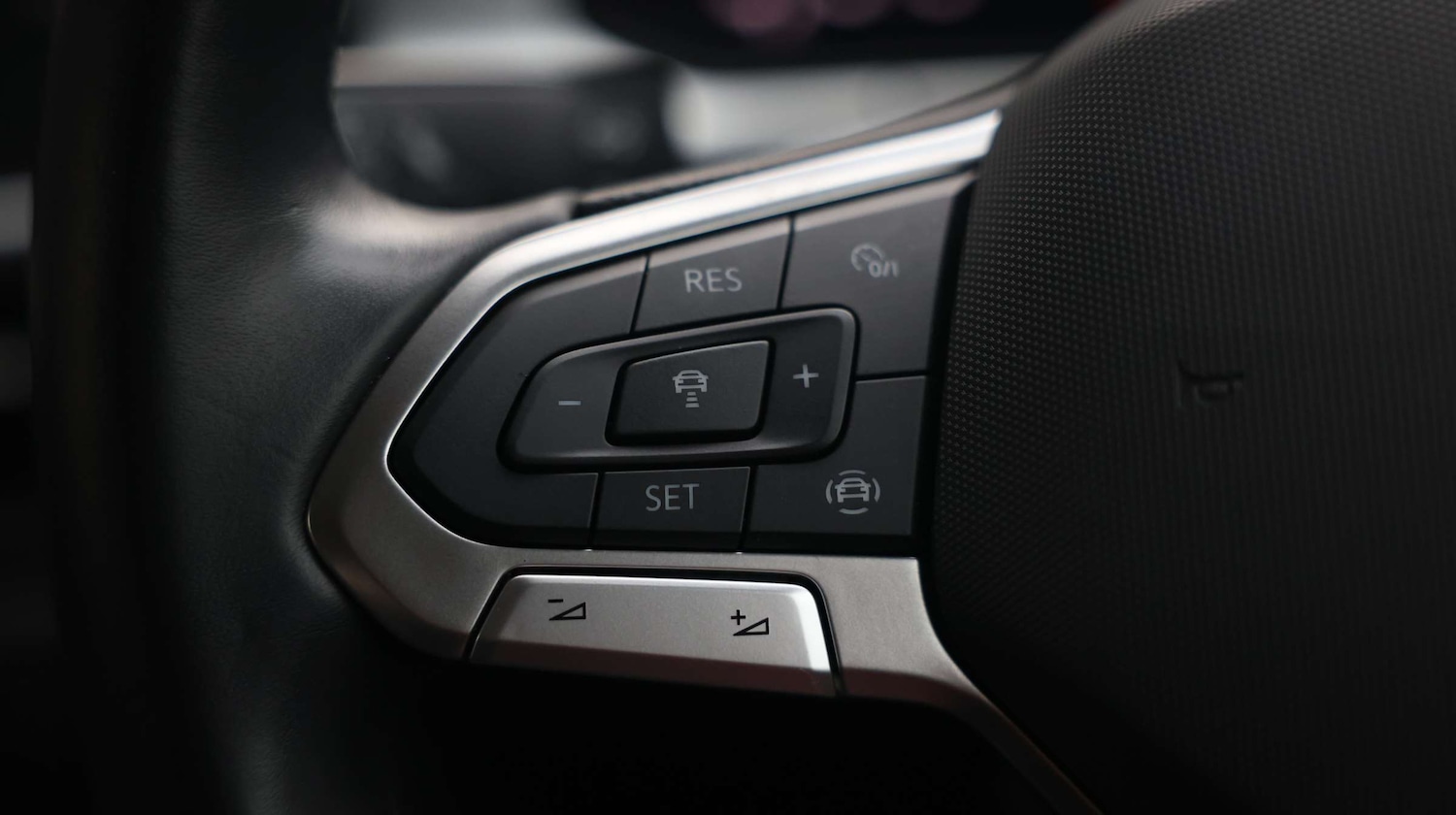 Used Volkswagen T-Roc 2024 for sale - 76818597: Photo 34