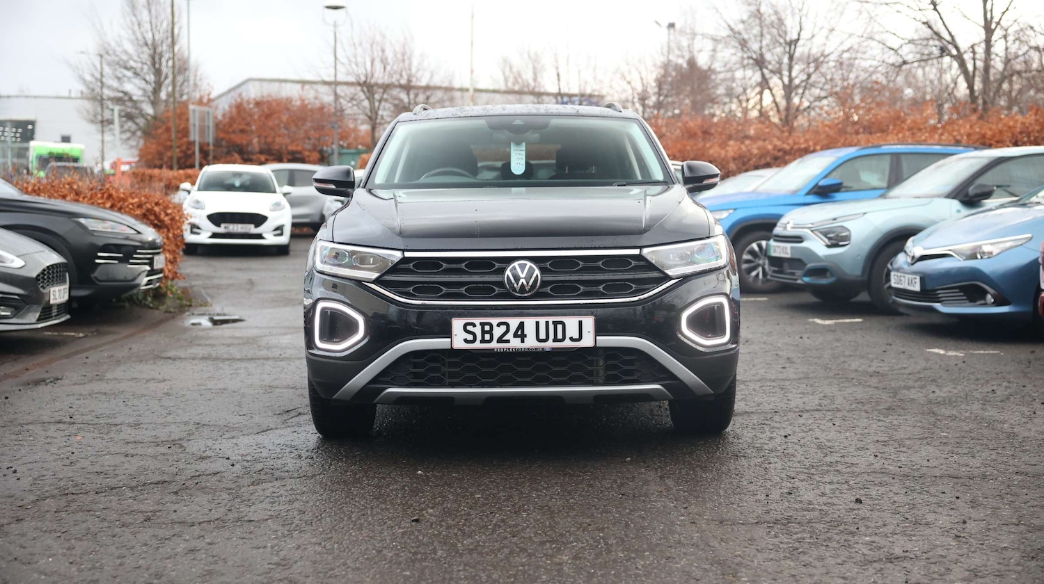 Used Volkswagen T-Roc 2024 for sale - 76818597: Photo 5