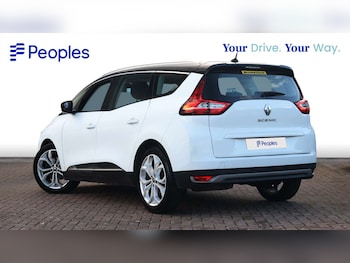 Used Renault Grand Scenic 2019 for sale - 77047522: Photo