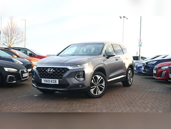 Used Hyundai Santa Fe 2019 for sale - 77035847: Photo