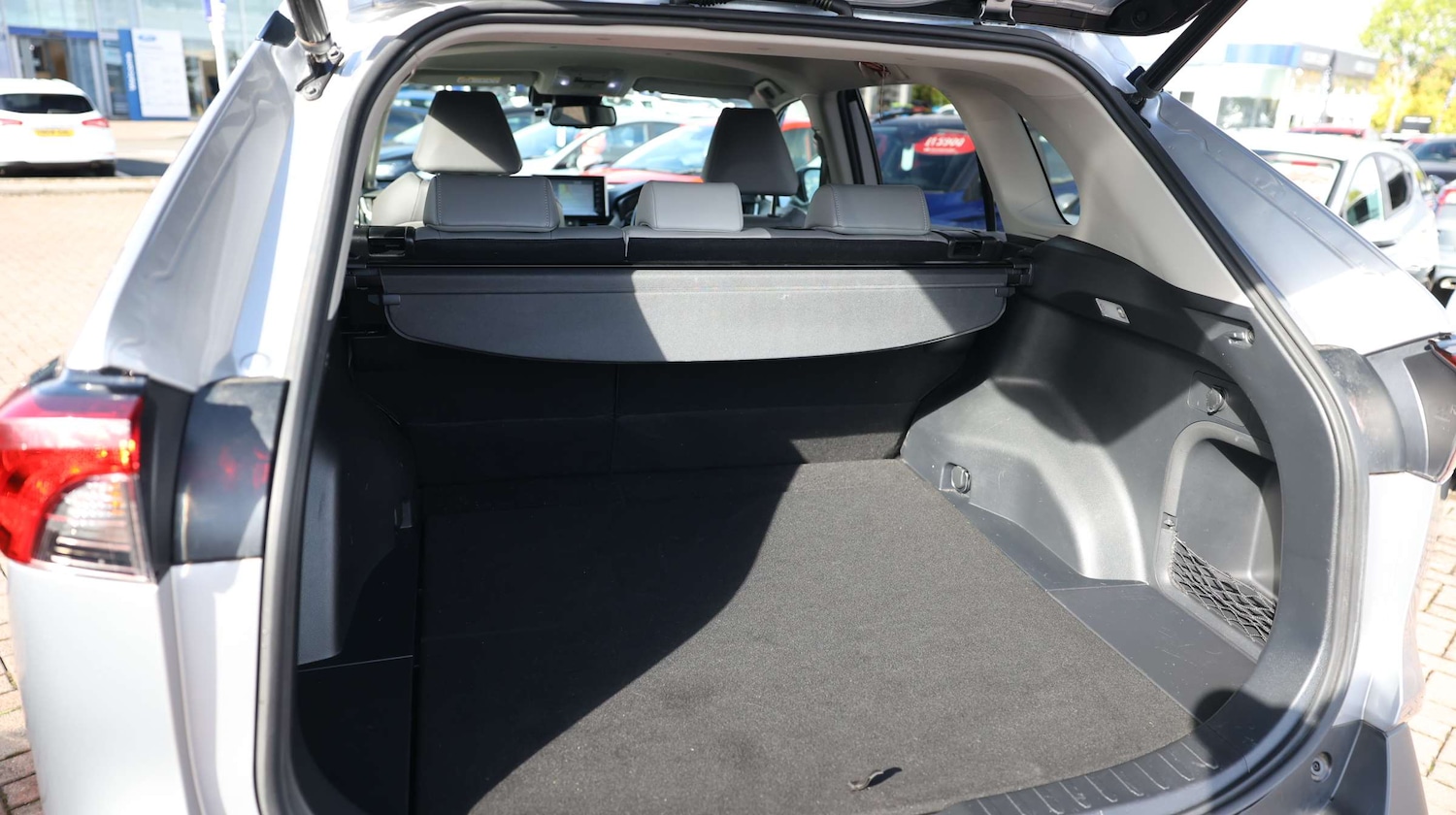 Used Toyota RAV4 2019 for sale - 76818498: Photo 17