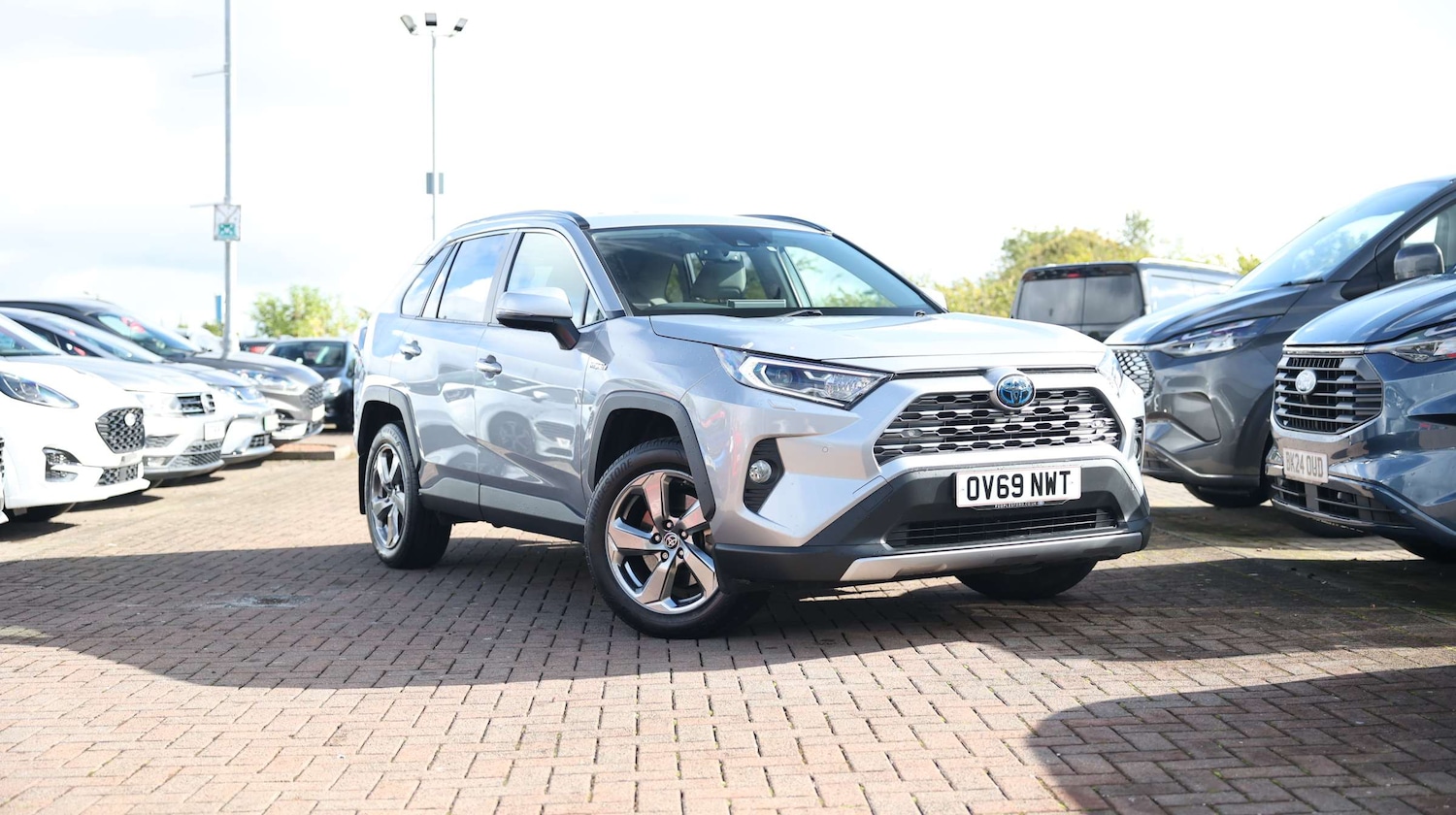 Used Toyota RAV4 2019 for sale - 76818498: Photo 2