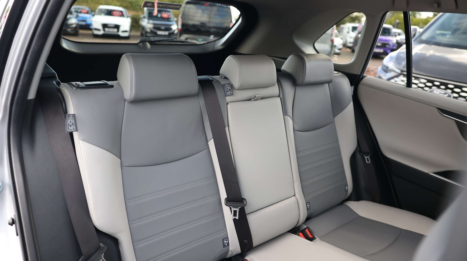 Used Toyota RAV4 2019 for sale - 76818498: Photo 20