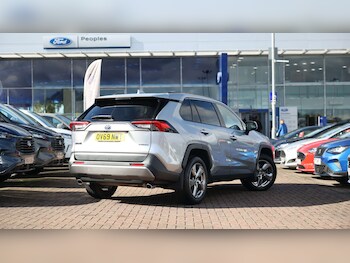 Used Toyota RAV4 2019 for sale - 76818498: Photo